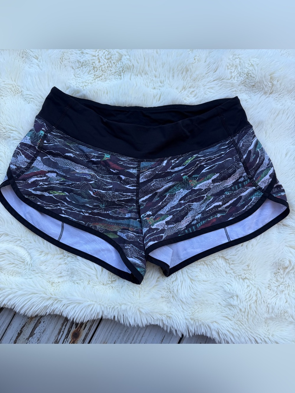 Lululemon Women’s Speed Athletic Shorts
